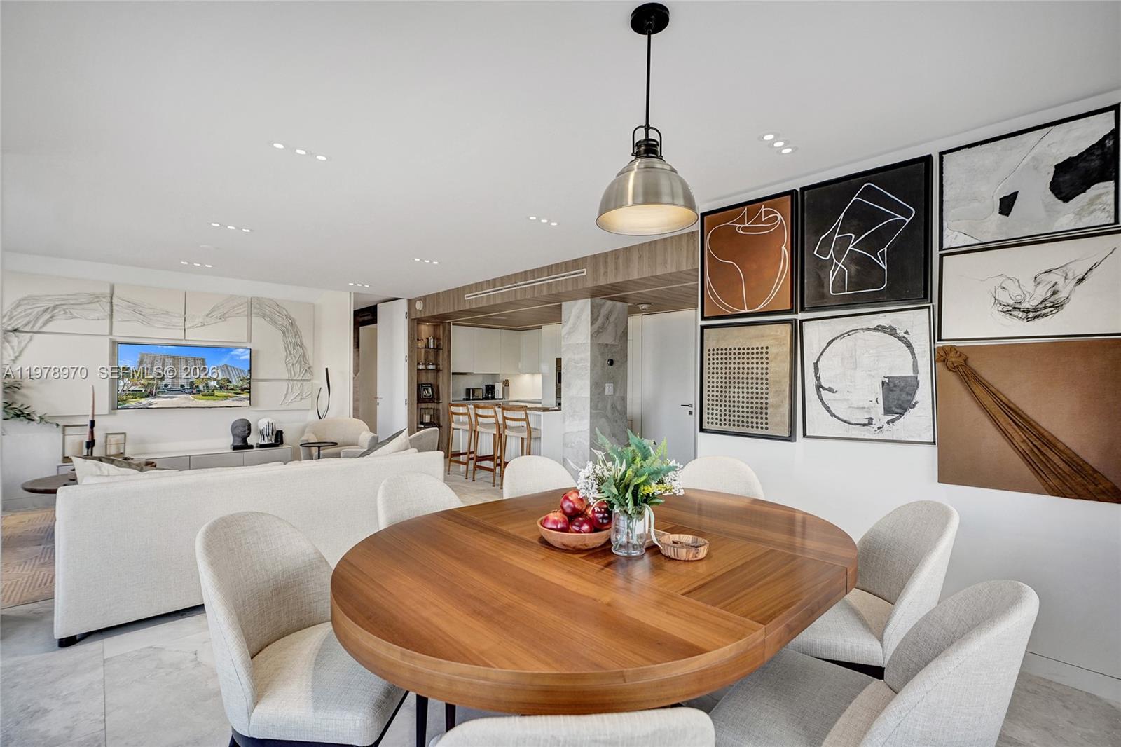 300 Bayview Dr #205 Sunny Isles Beach, FL 33160