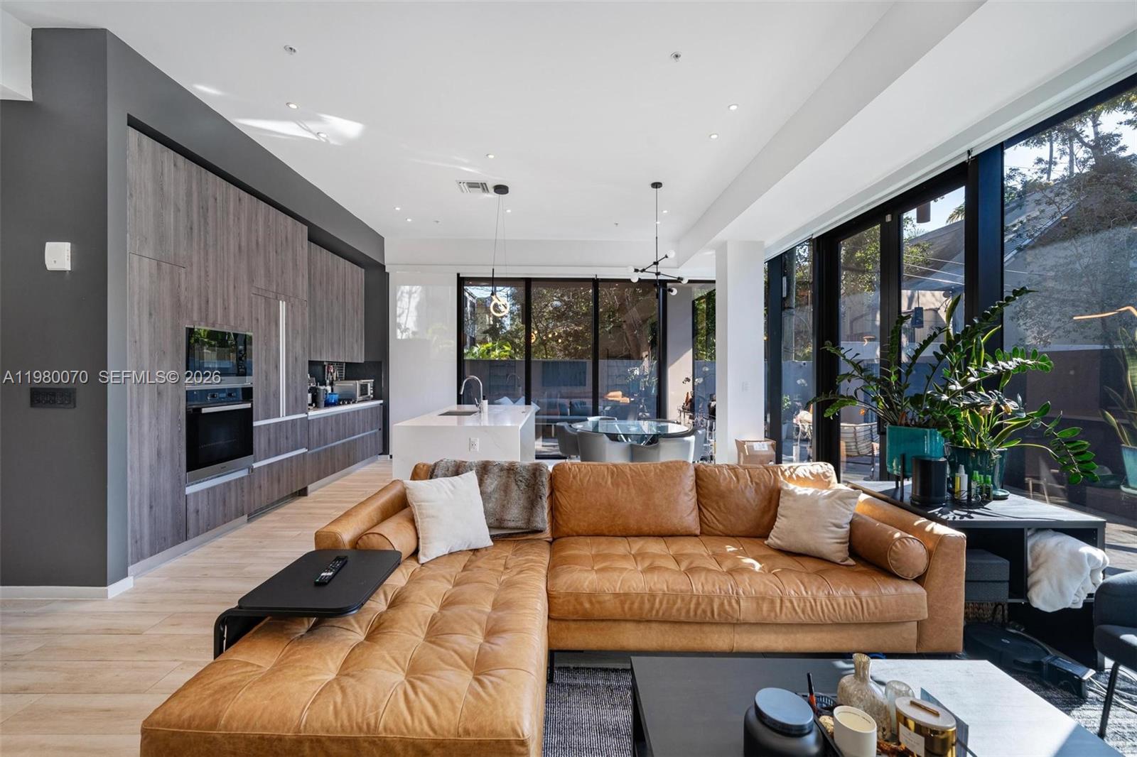 3156 SW 27th Ave #101