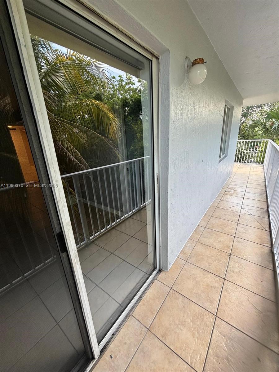 637 SW 3rd St #308 Miami, FL 33130