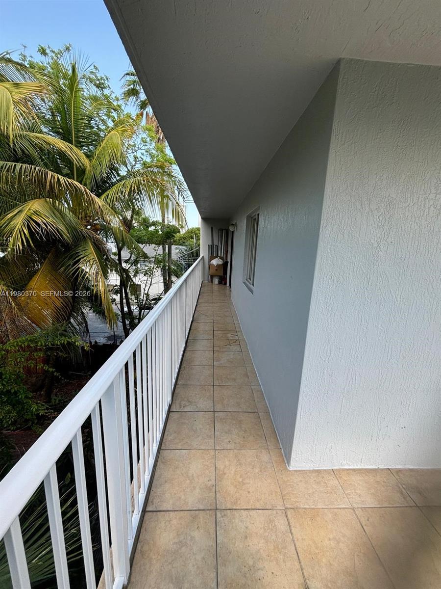 637 SW 3rd St #308 Miami, FL 33130