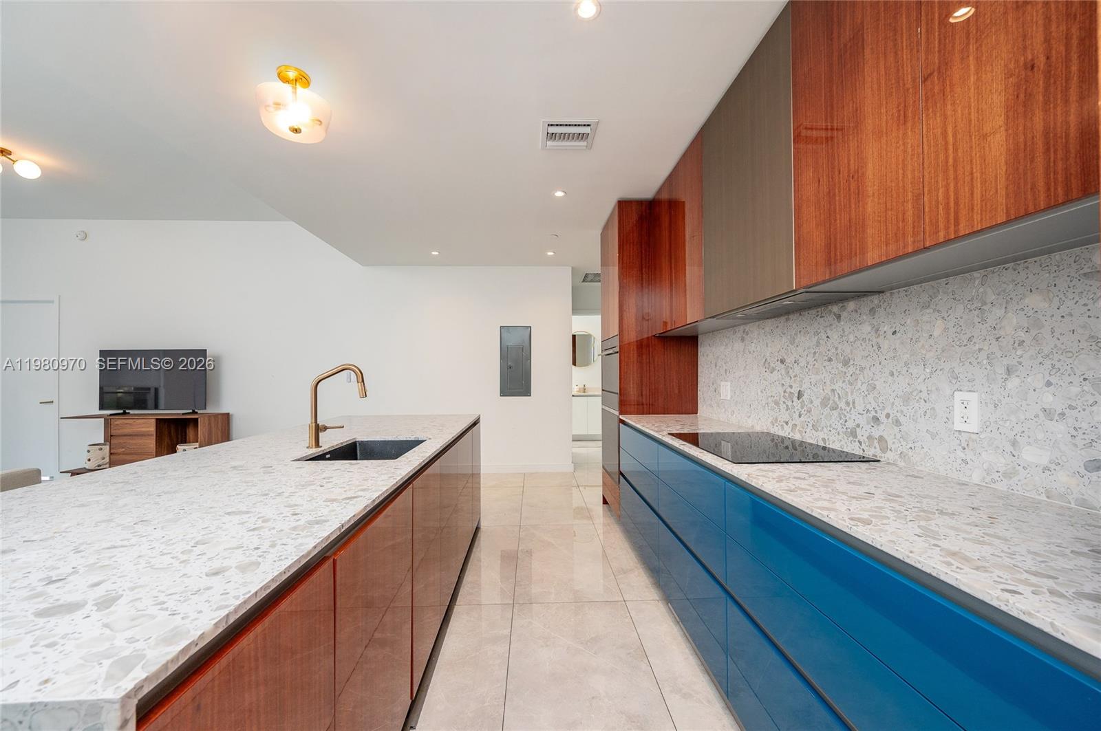 2678 Tigertail Ave #413 Miami, FL 33133