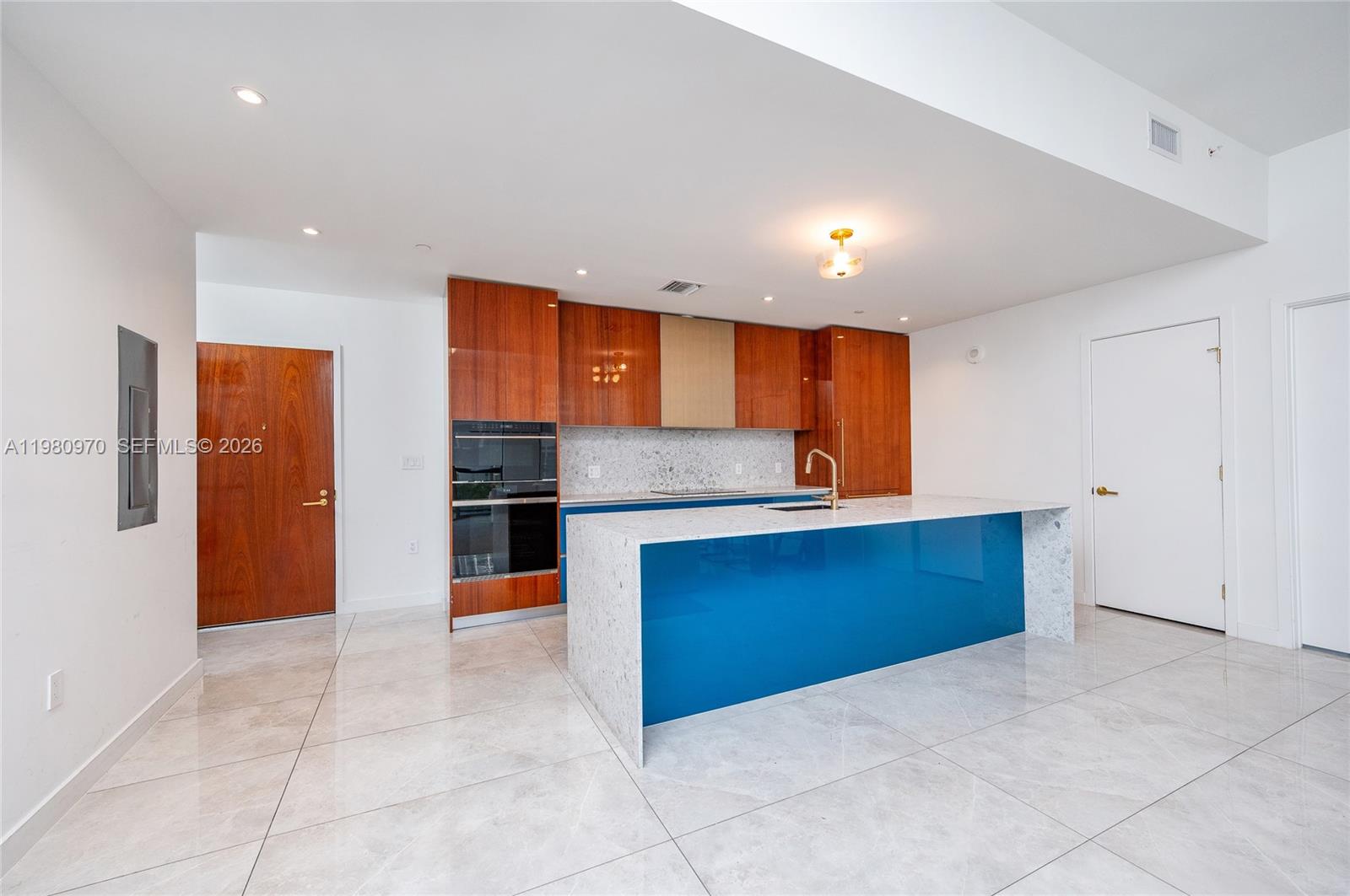 2678 Tigertail Ave #413 Miami, FL 33133