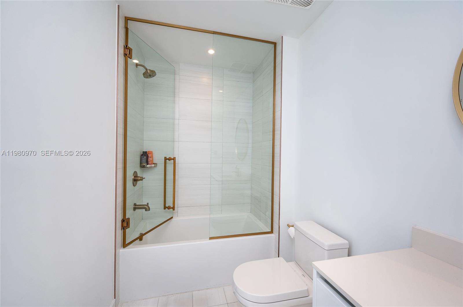 2678 Tigertail Ave #413 Miami, FL 33133