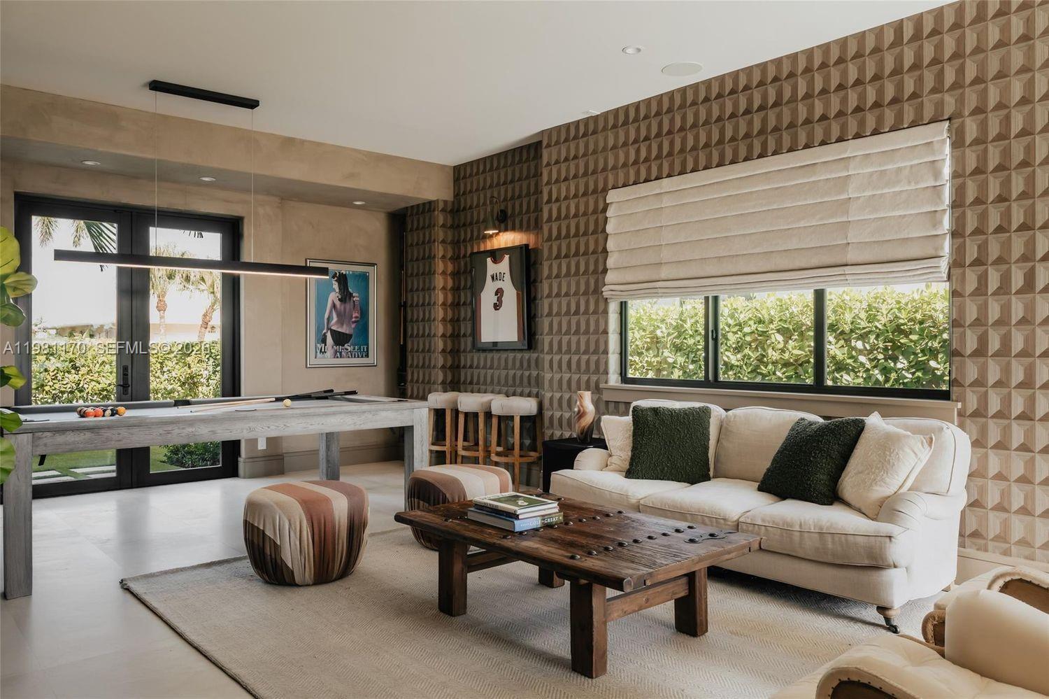 2300 NE 34th Ct Lighthouse Point, FL 33064