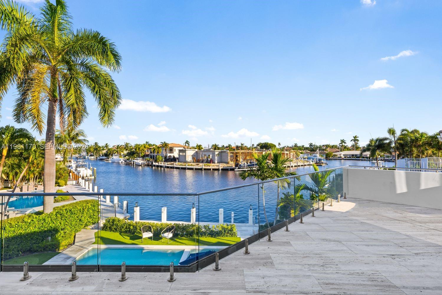 2300 NE 34th Ct Lighthouse Point, FL 33064