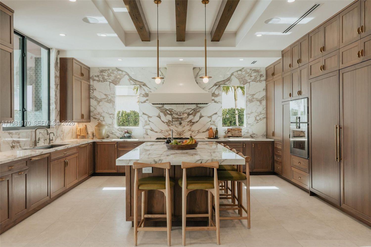 2300 NE 34th Ct Lighthouse Point, FL 33064