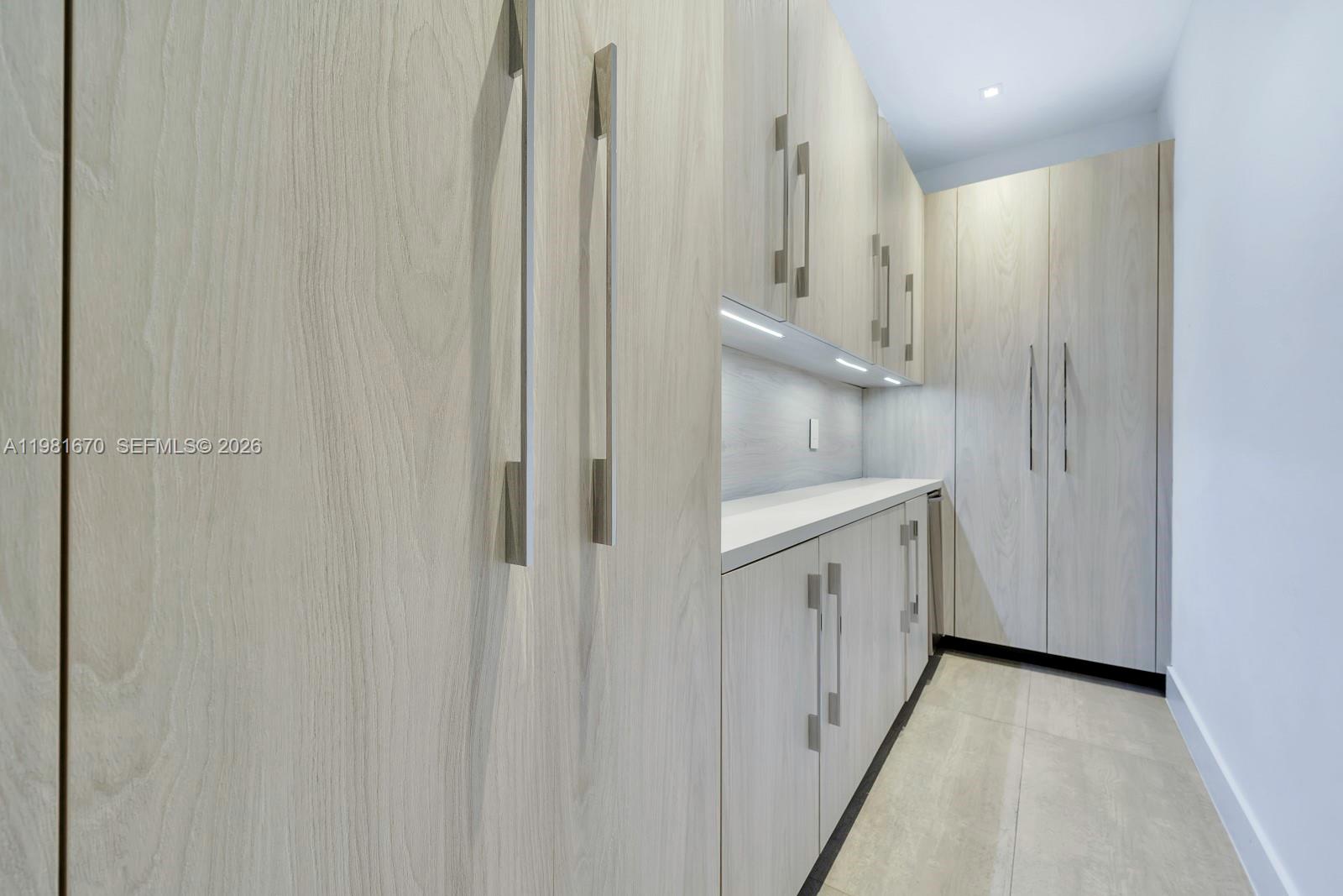 7900 SW 54th Ave Miami, FL 33143