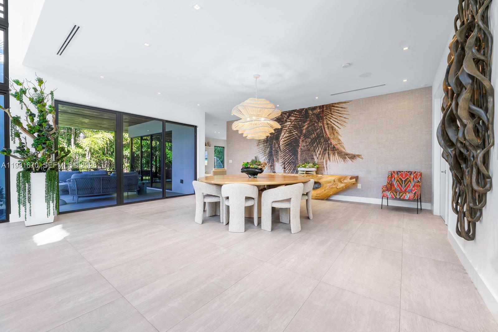 7900 SW 54th Ave Miami, FL 33143