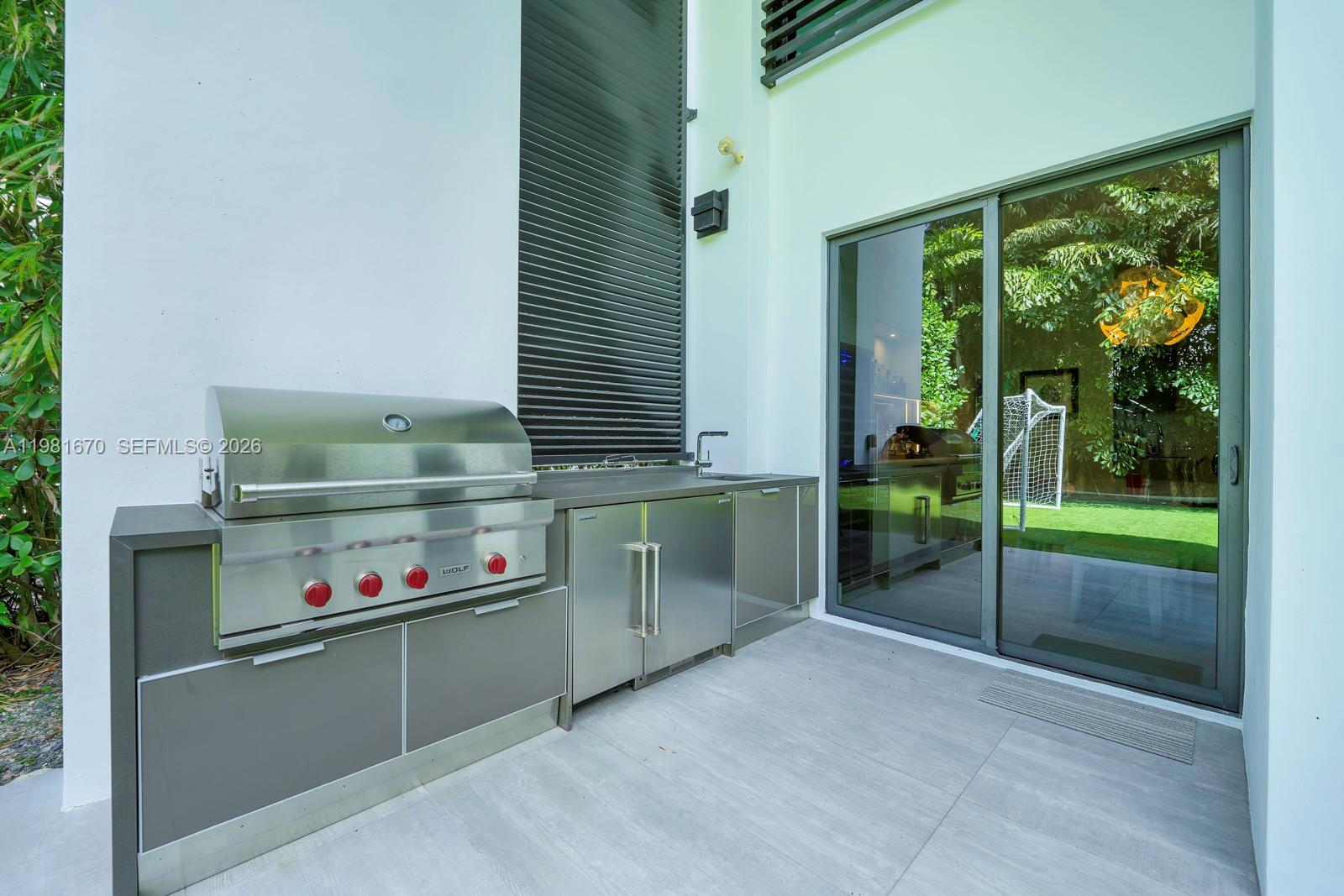 7900 SW 54th Ave Miami, FL 33143