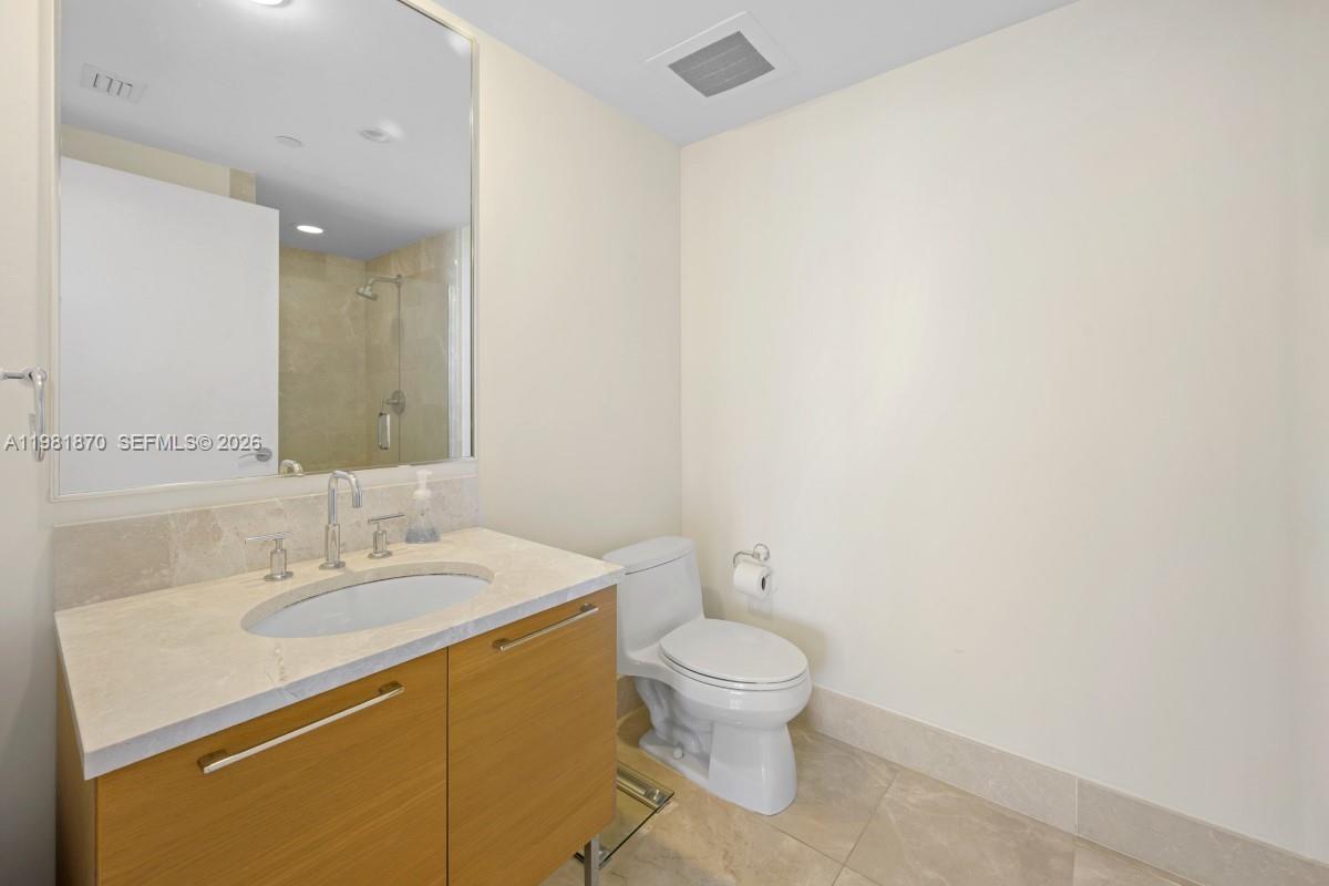 17001 Collins Ave #1204 Sunny Isles Beach, FL 33160