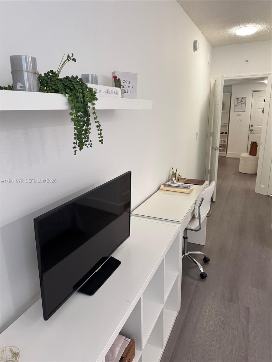 17150 N Bay Rd #2211 Sunny Isles Beach, FL 33160