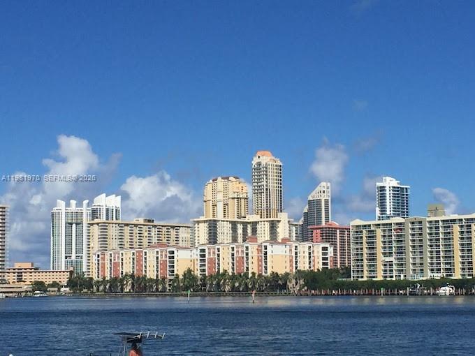 17150 N Bay Rd #2211 Sunny Isles Beach, FL 33160