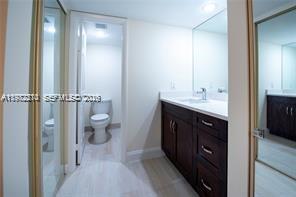 1713 Whitehall Dr #302 Davie, FL 33324