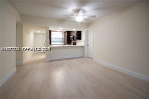 1713 Whitehall Dr #302 Davie, FL 33324