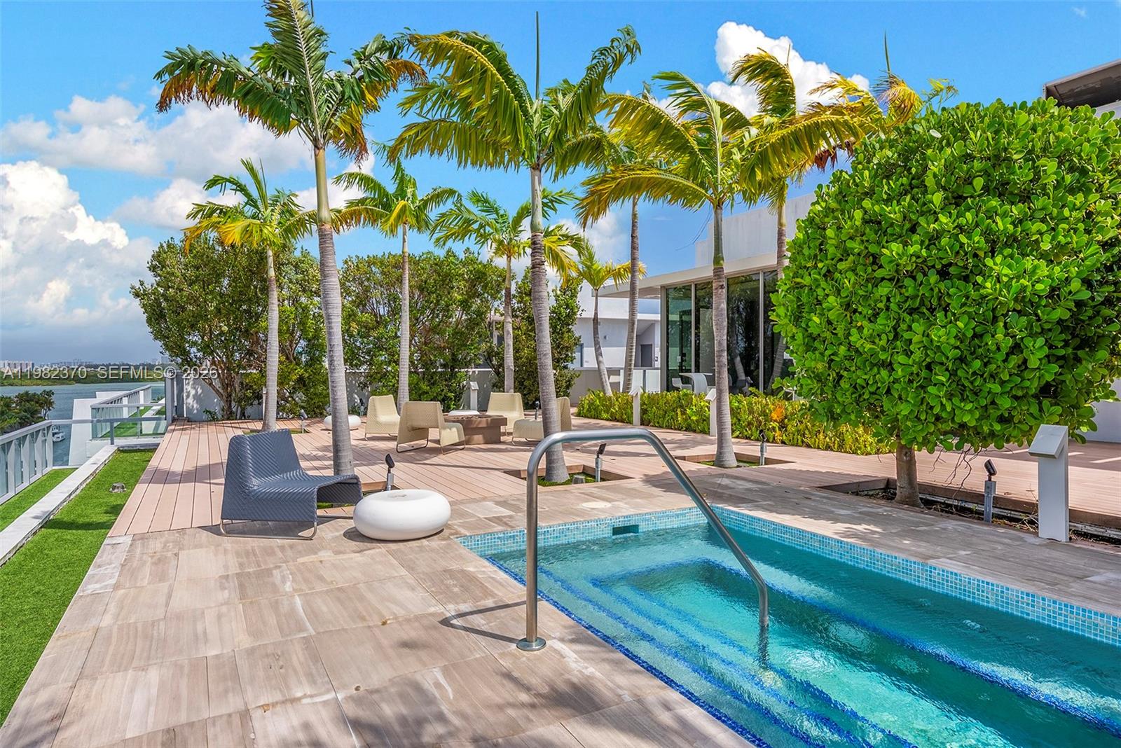 9940 W Bay Hbr Dr #6A-N Bay Harbor Islands, FL 33154