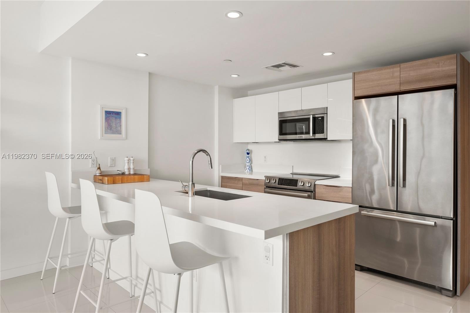 9940 W Bay Hbr Dr #6A-N Bay Harbor Islands, FL 33154