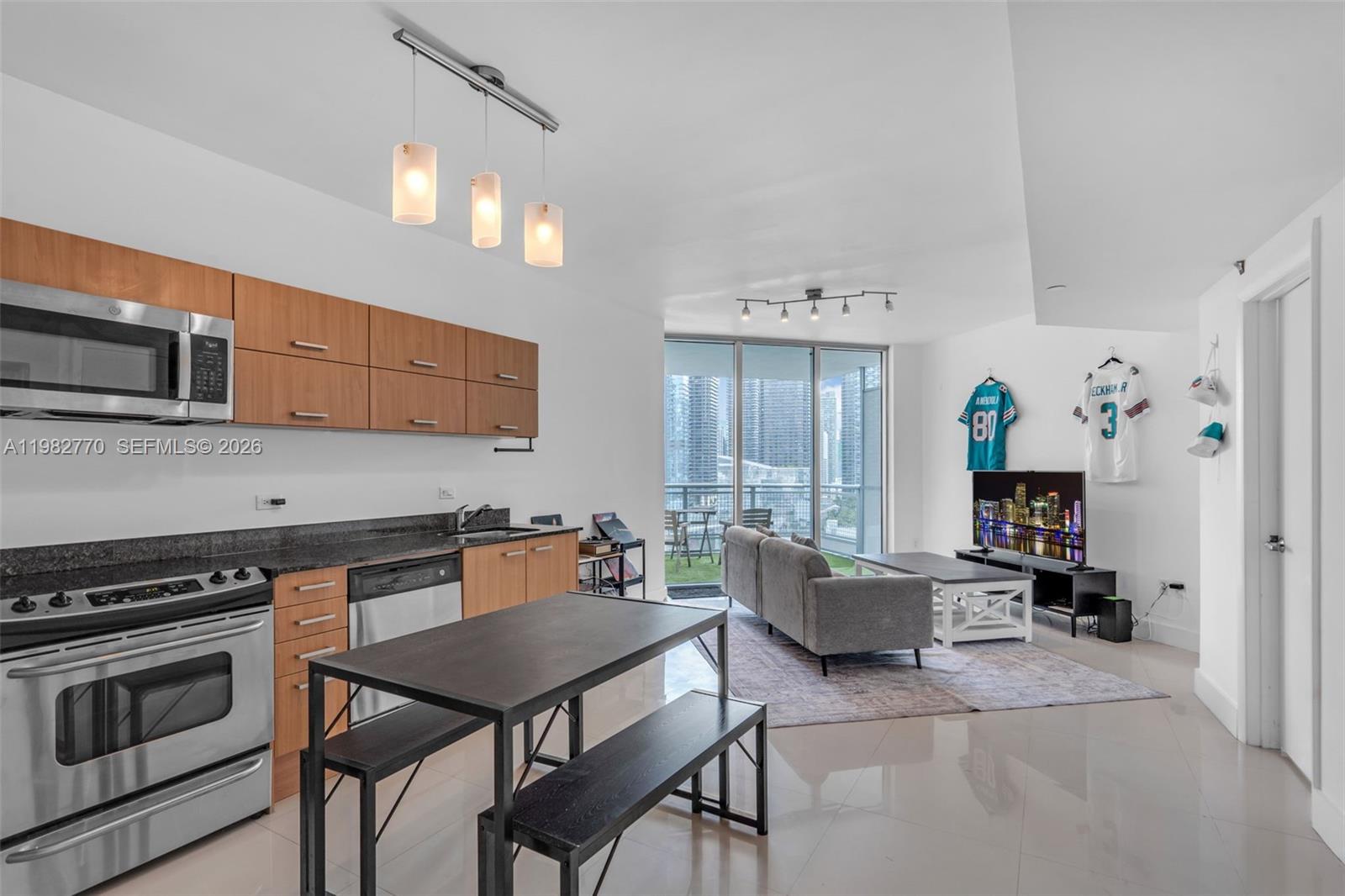 350 S Miami Ave #2412 Miami, FL 33130