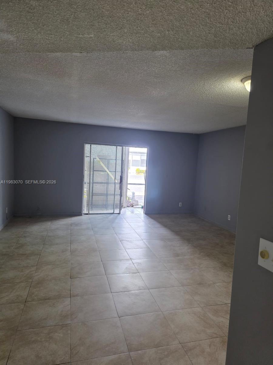 2061 NW 47th Ter #111 Lauderhill, FL 33313