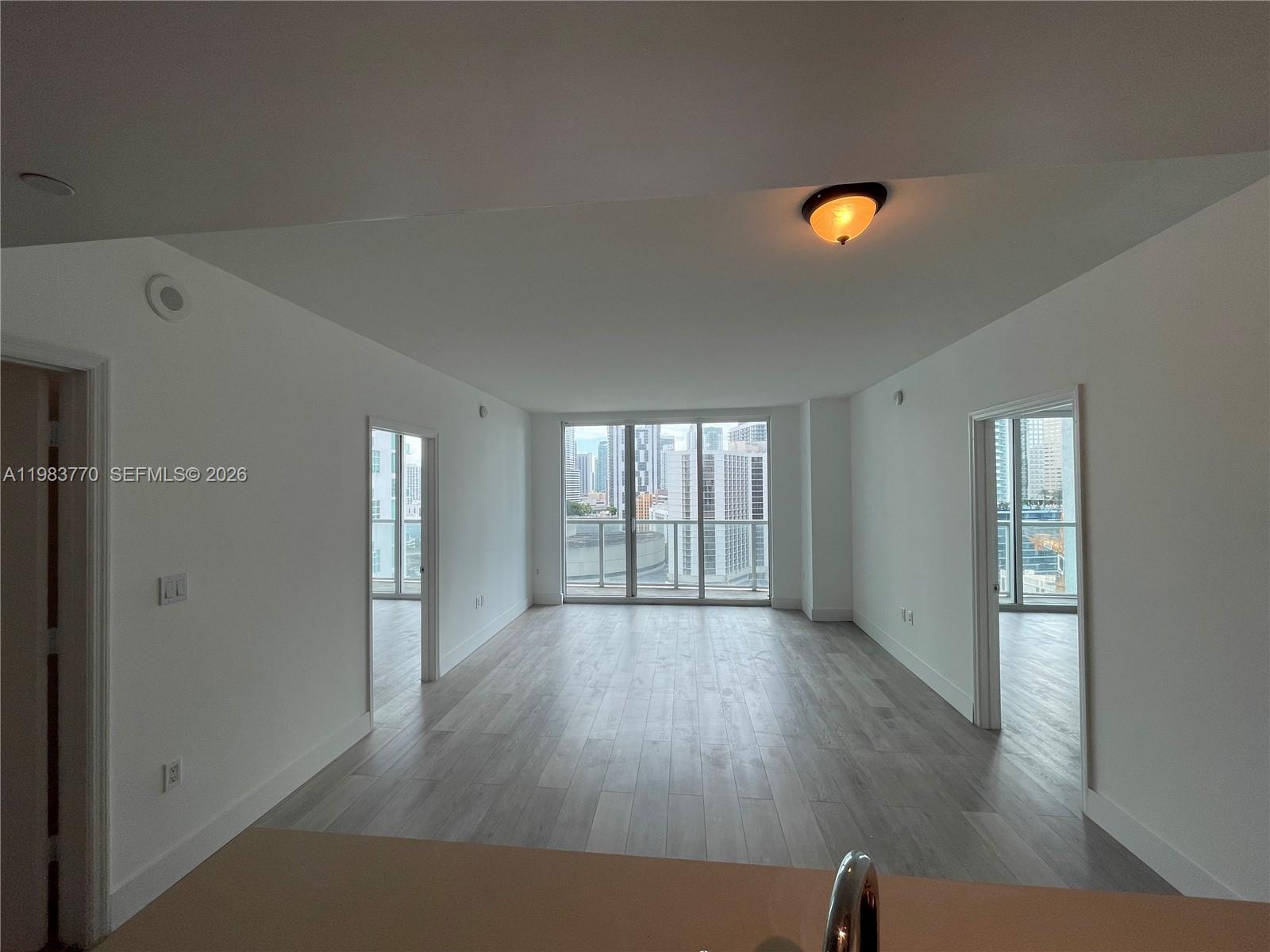 image 500 Brickell West25