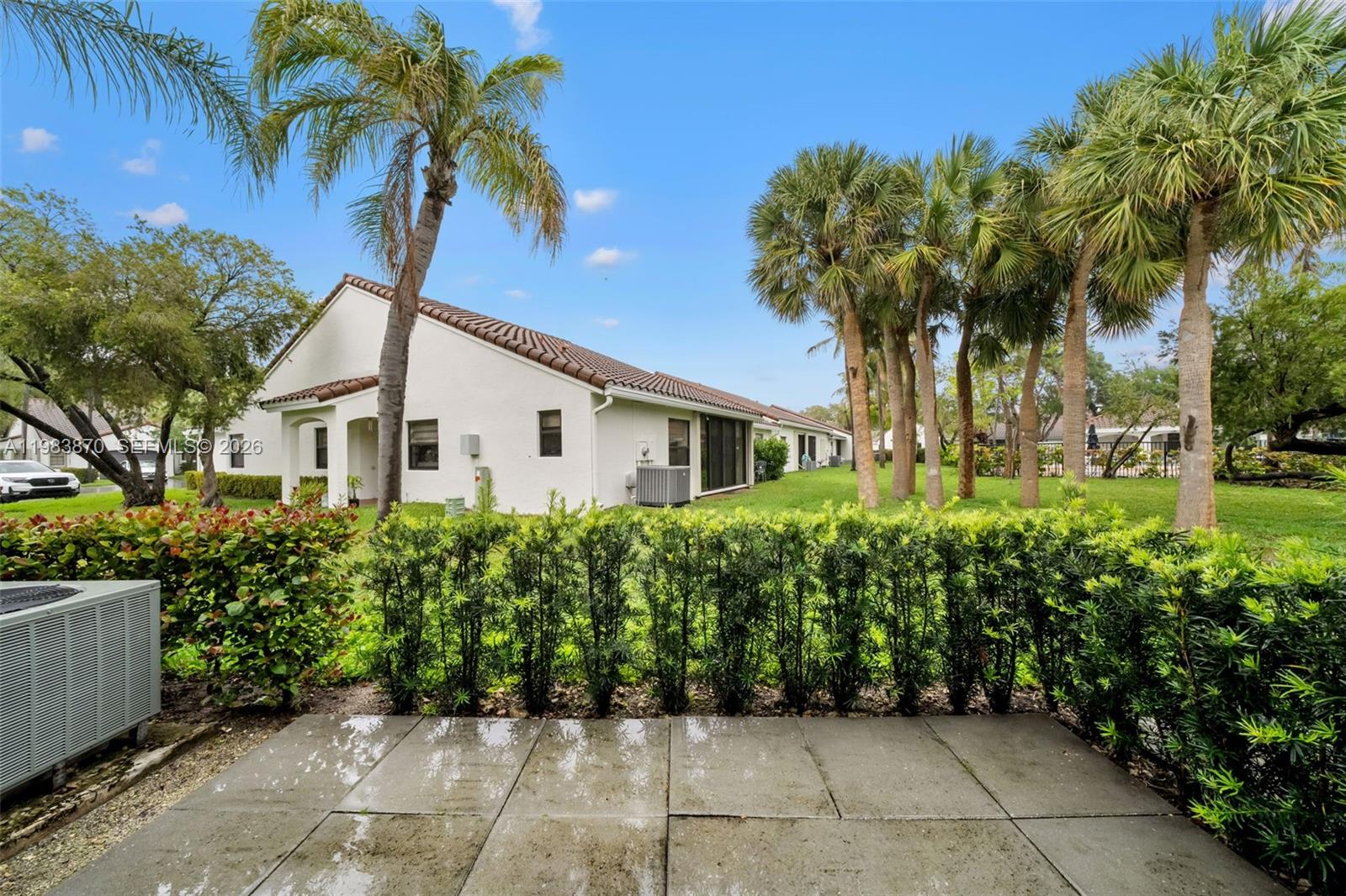 21244 Harbor Way #213-21 Aventura, FL 33180