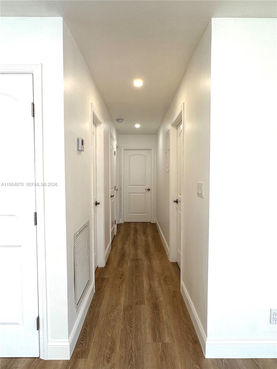 3042 Hayes St Hollywood, FL 33021