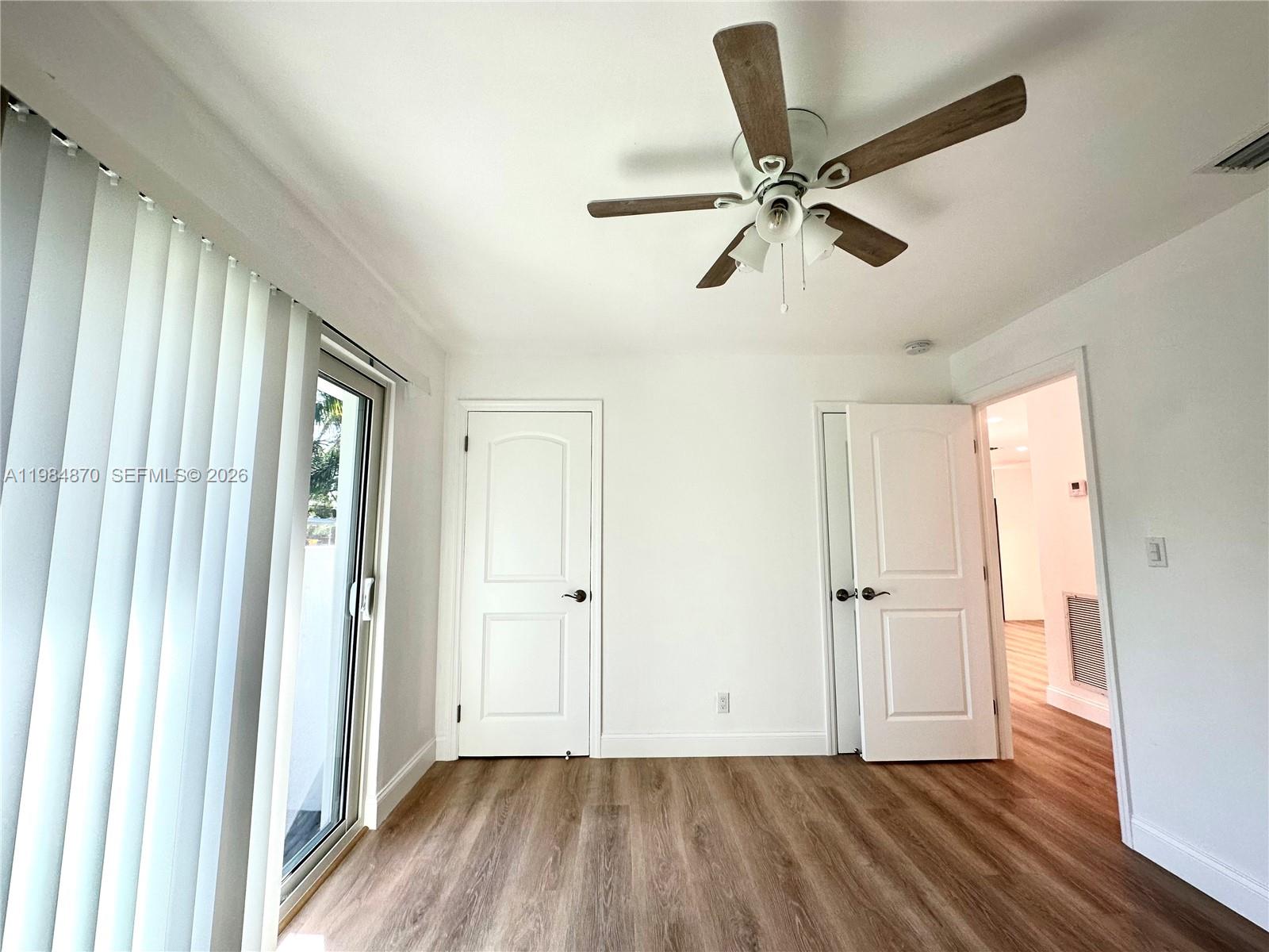 3042 Hayes St Hollywood, FL 33021