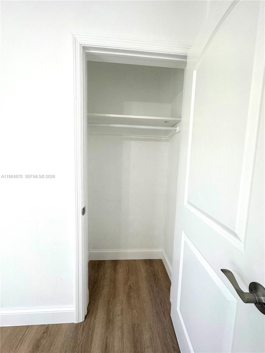 3042 Hayes St Hollywood, FL 33021