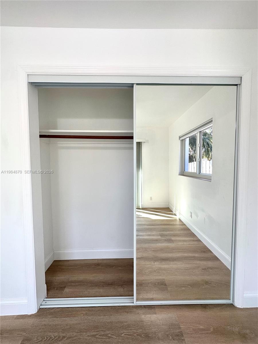 3042 Hayes St Hollywood, FL 33021