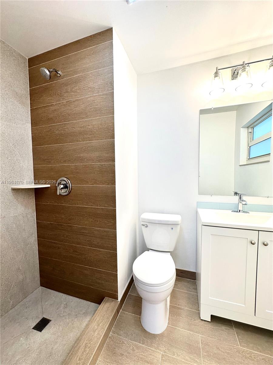 3042 Hayes St Hollywood, FL 33021