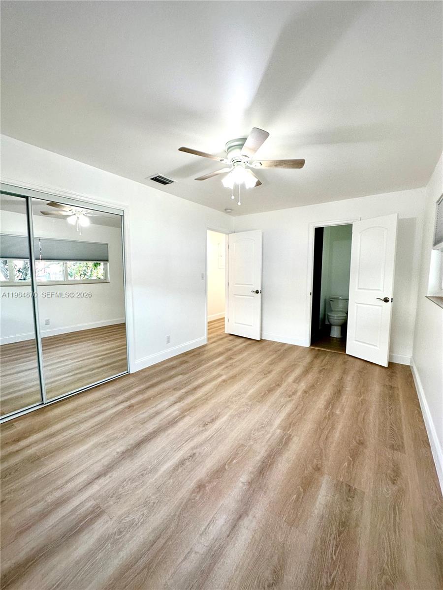 3042 Hayes St Hollywood, FL 33021