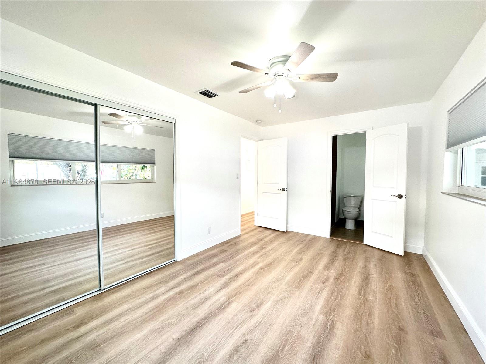 3042 Hayes St Hollywood, FL 33021