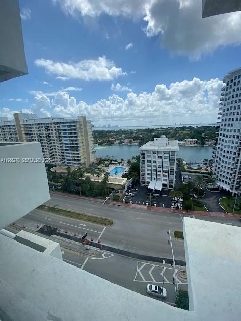 5601 Collins Ave #1524 Miami Beach, FL 33140