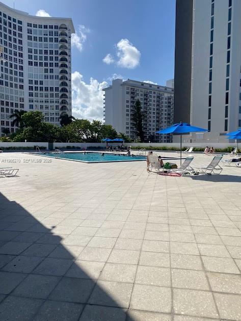 5601 Collins Ave #1524 Miami Beach, FL 33140