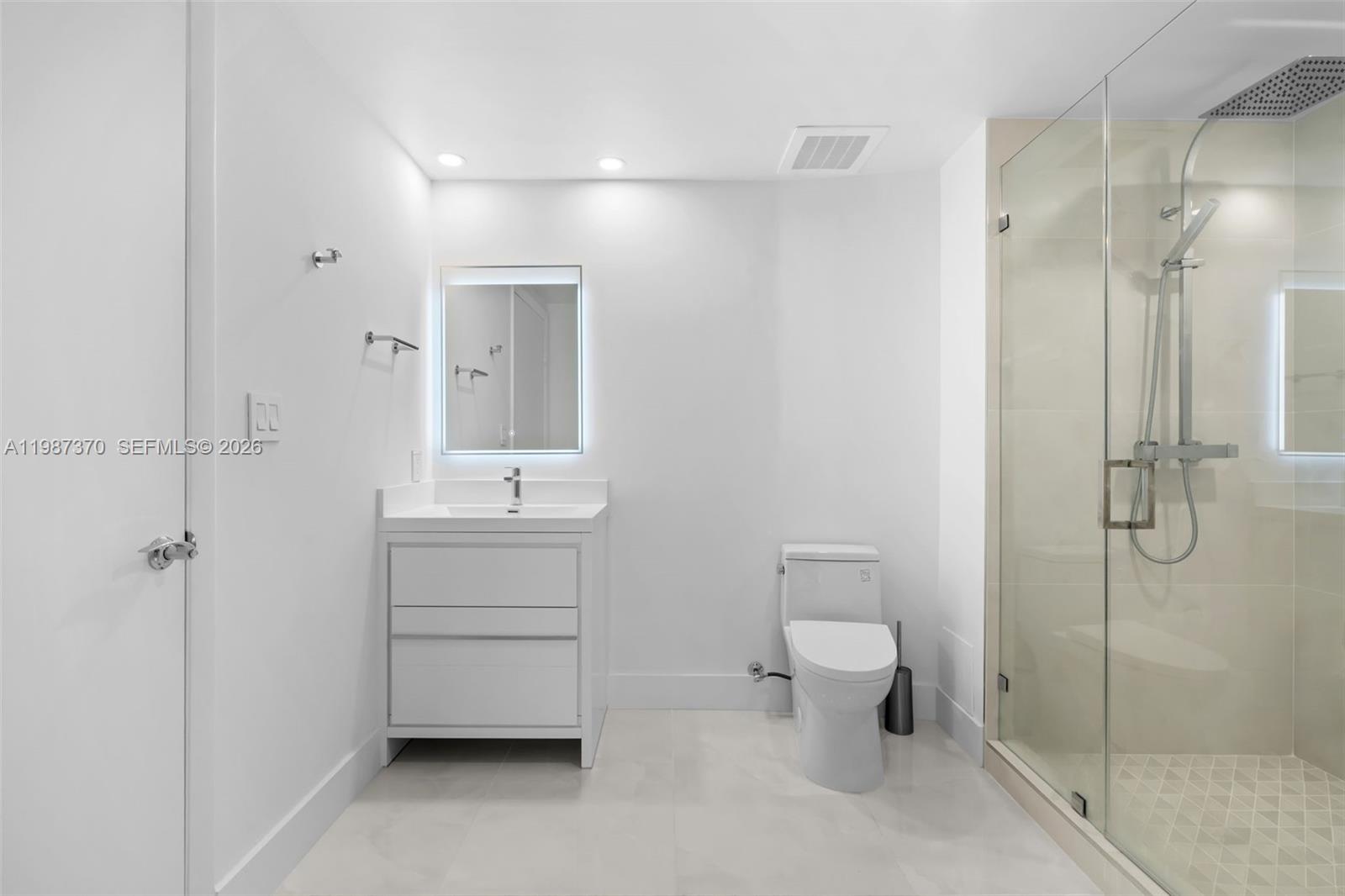 1850 S Ocean Dr #4206 Hallandale Beach, FL 33009