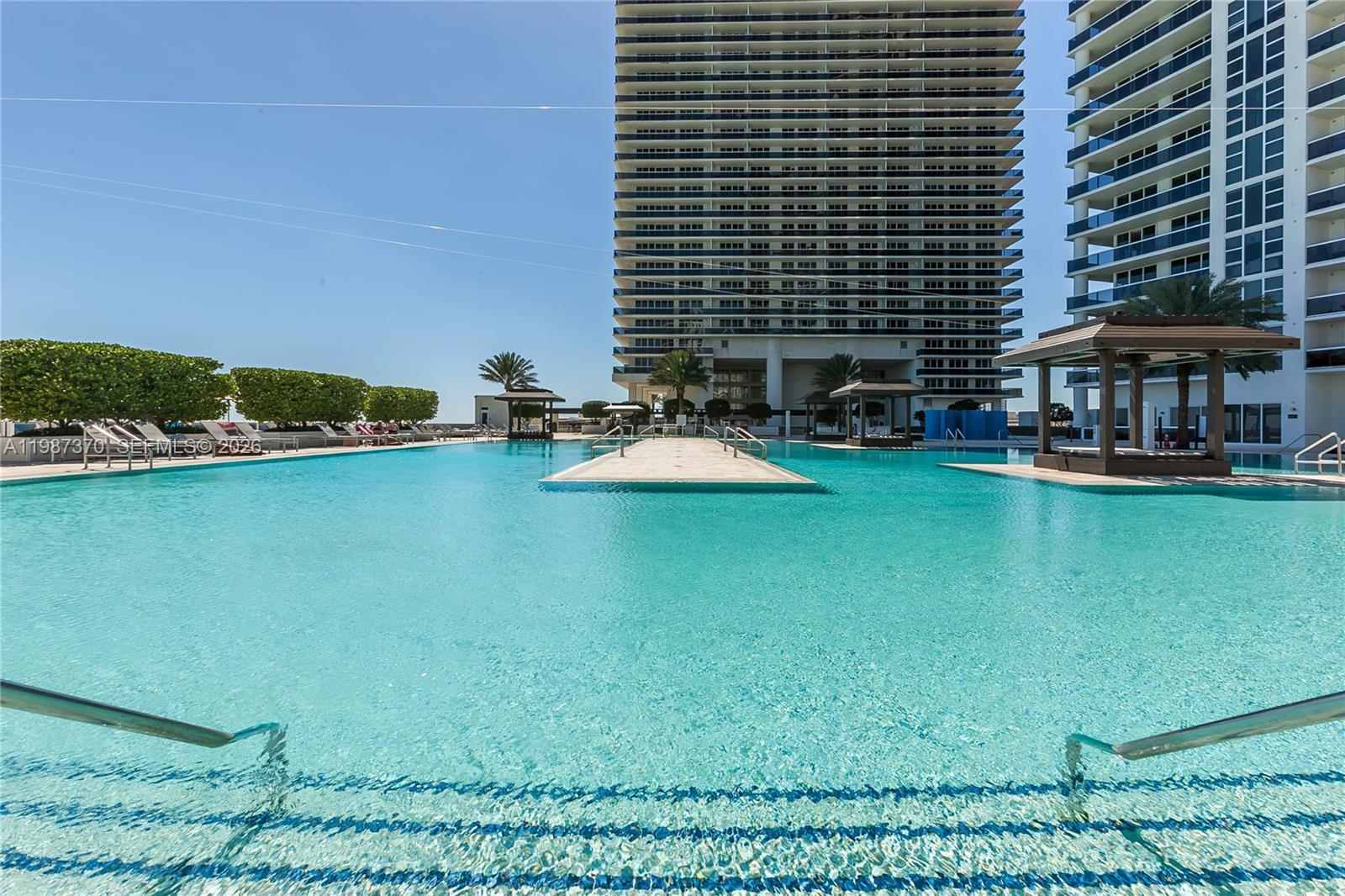 1850 S Ocean Dr #4206 Hallandale Beach, FL 33009