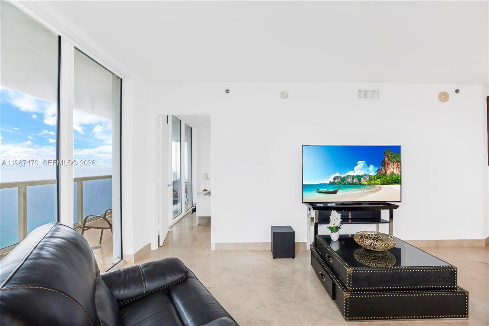 1830 S Ocean Dr #2808 Hallandale Beach, FL 33009