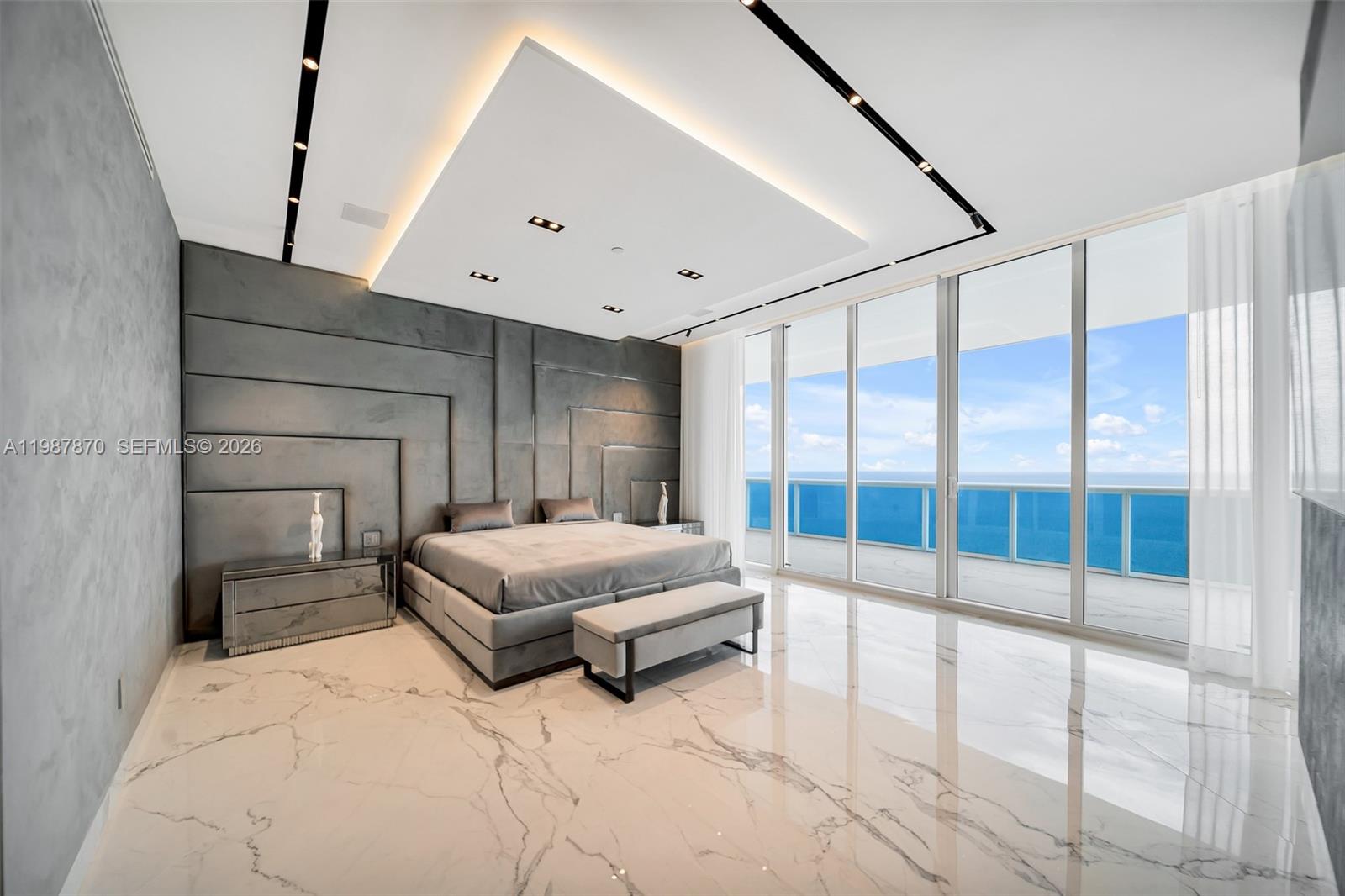 2711 S Ocean Dr #3905 Hollywood, FL 33019