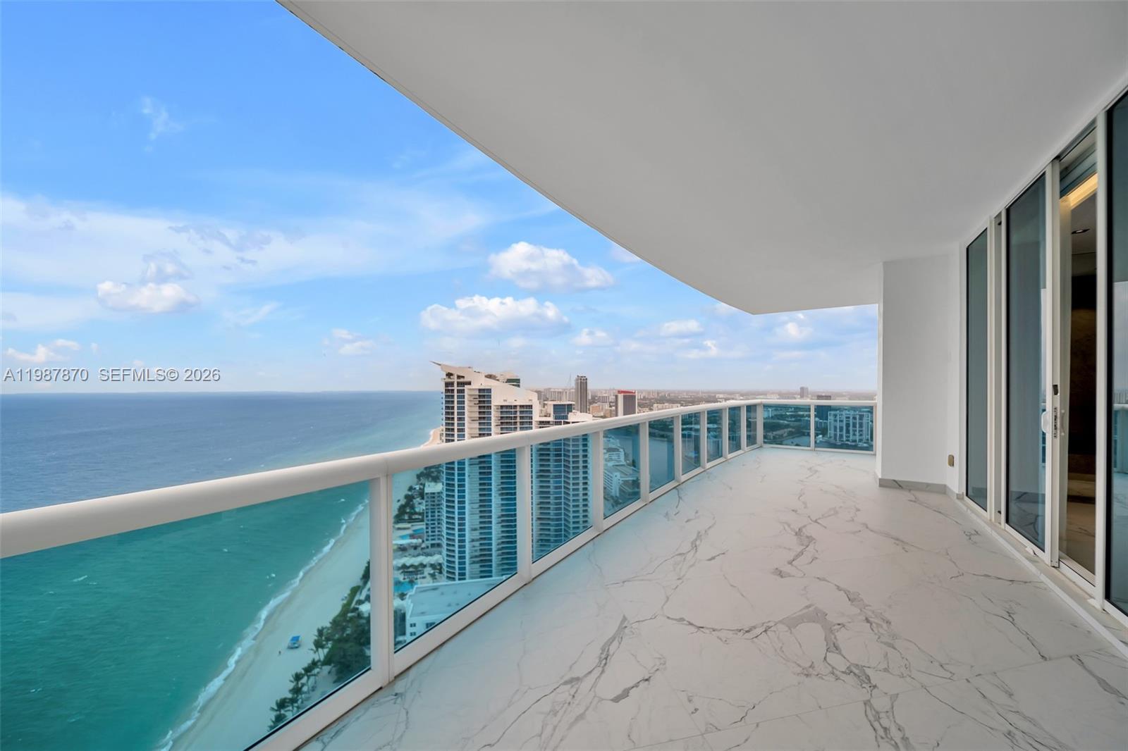 2711 S Ocean Dr #3905 Hollywood, FL 33019