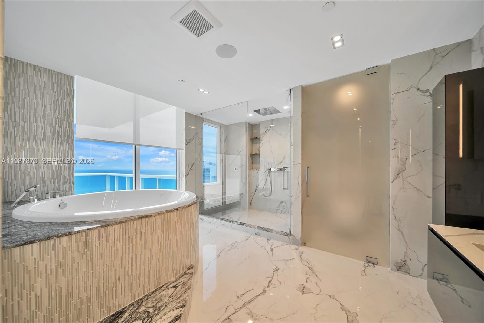 2711 S Ocean Dr #3905 Hollywood, FL 33019