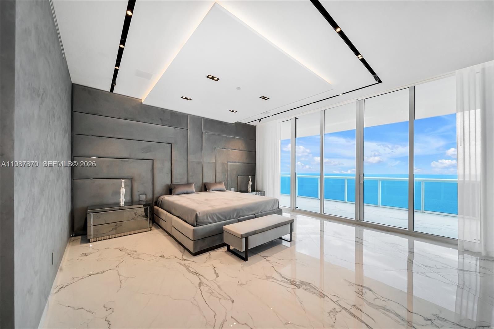 2711 S Ocean Dr #3905 Hollywood, FL 33019