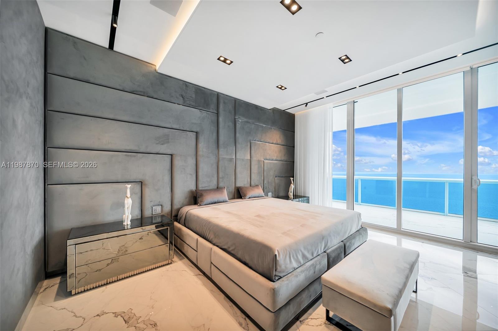 2711 S Ocean Dr #3905 Hollywood, FL 33019