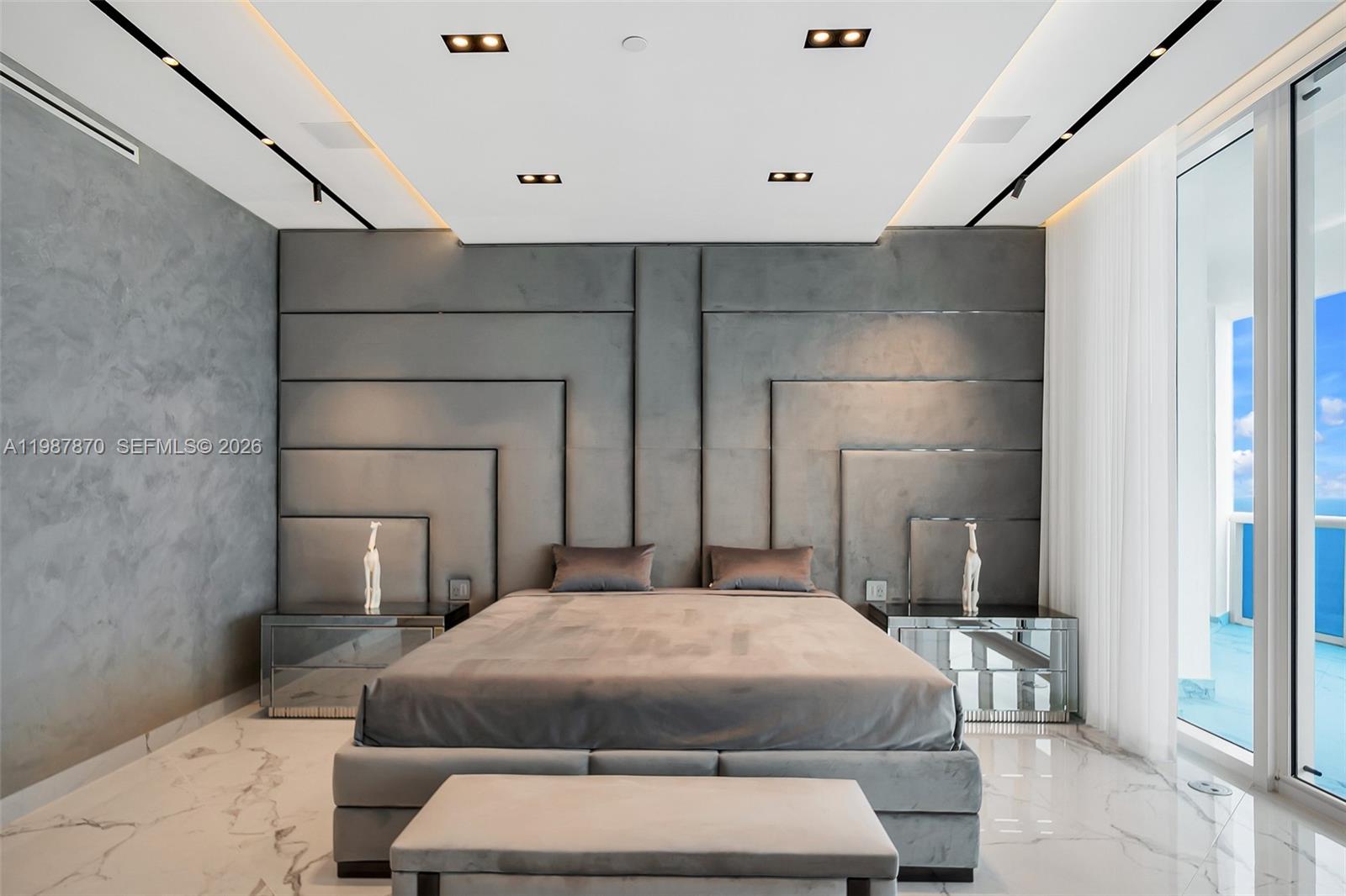 2711 S Ocean Dr #3905 Hollywood, FL 33019