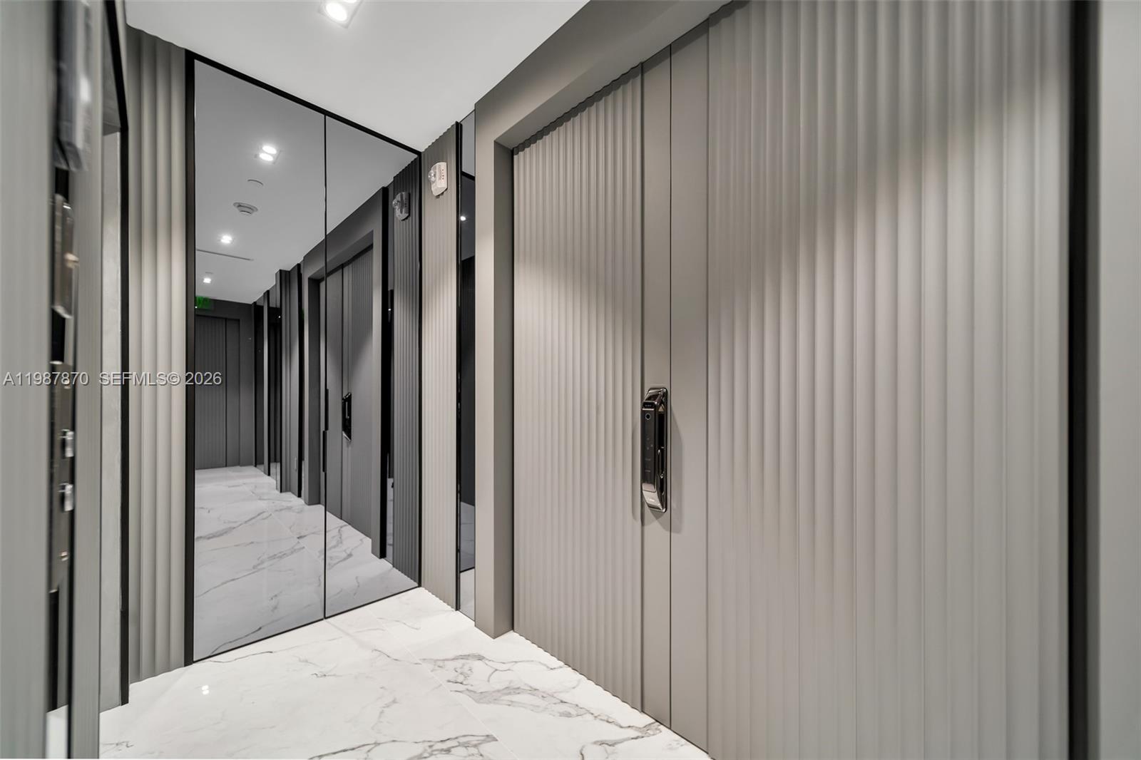 2711 S Ocean Dr #3905 Hollywood, FL 33019