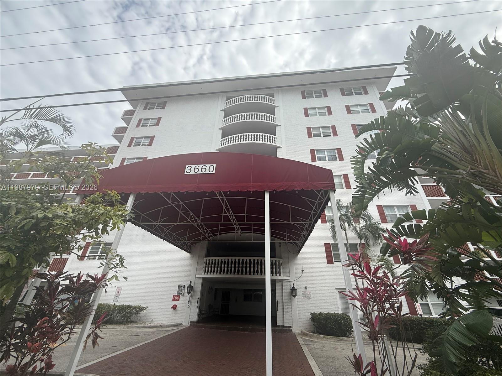 3660 NE 166th St #415