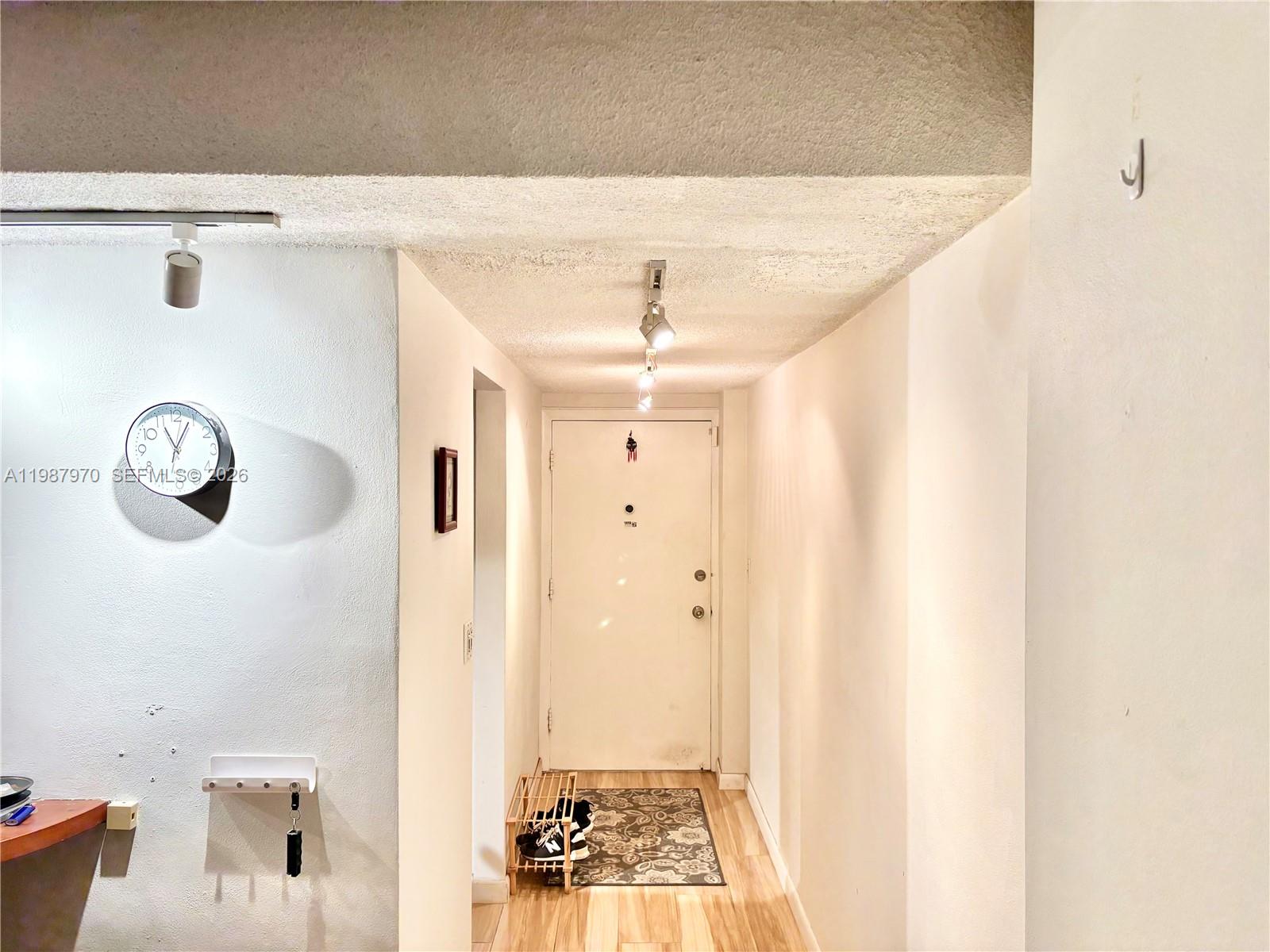 3660 NE 166th St #415 North Miami Beach, FL 33160