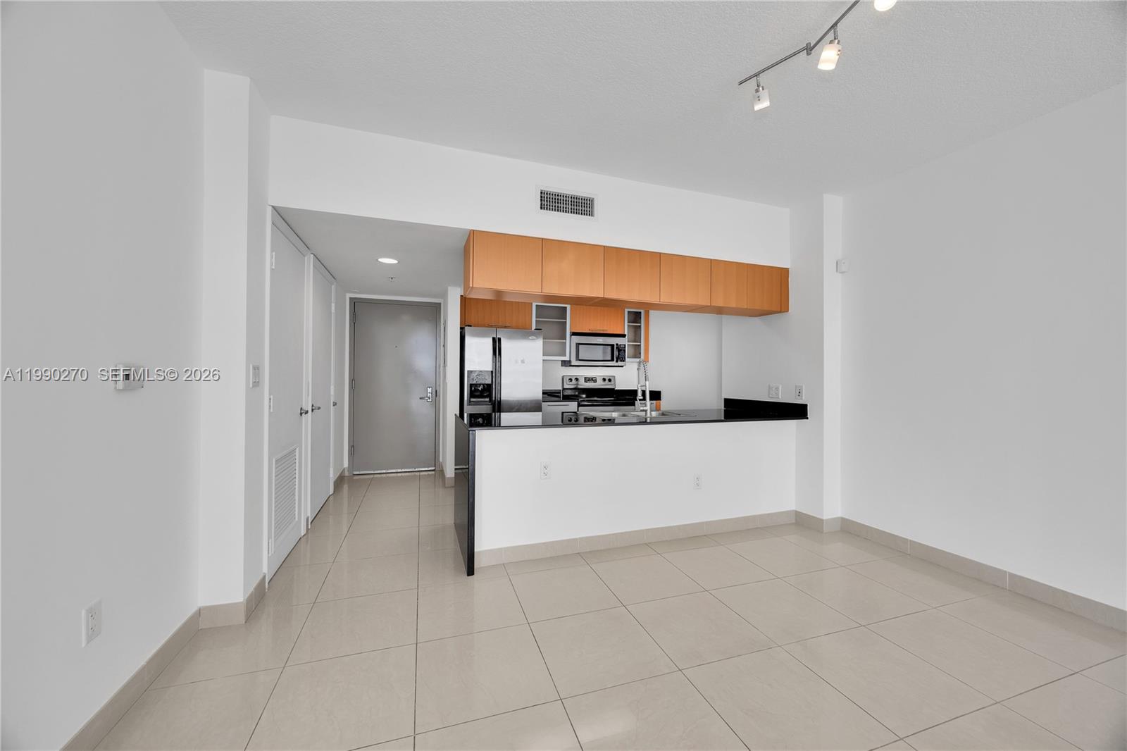 1750 N Bayshore Dr #2804 Miami, FL 33132