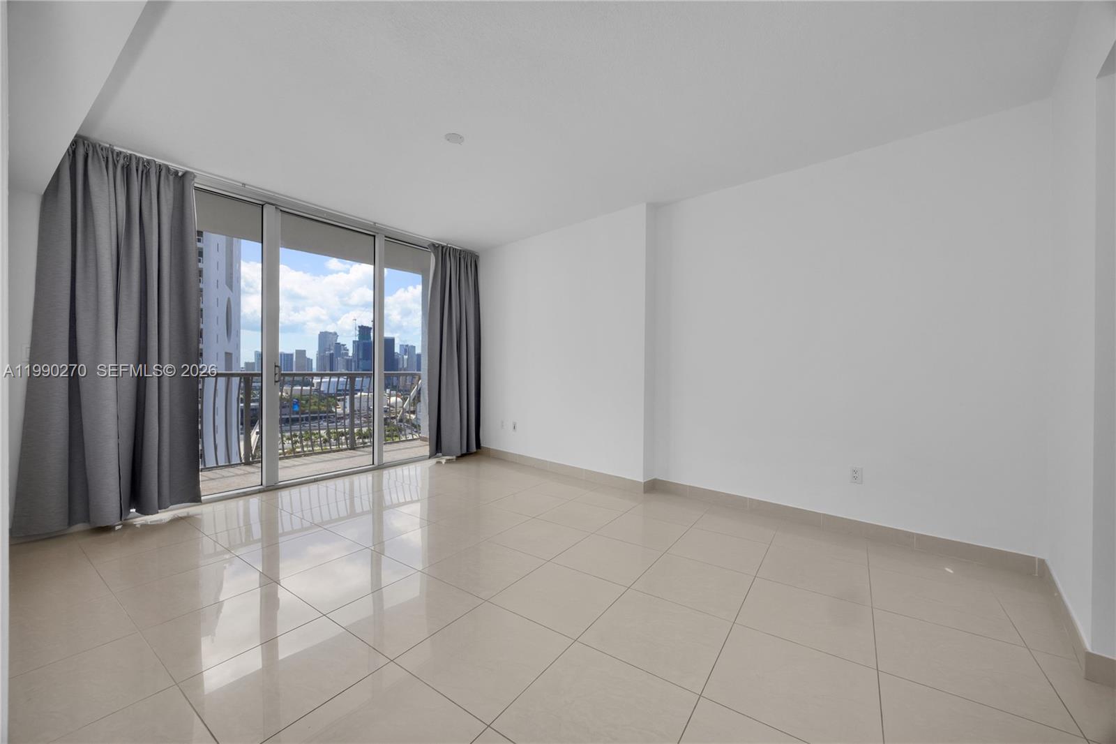 1750 N Bayshore Dr #2804 Miami, FL 33132