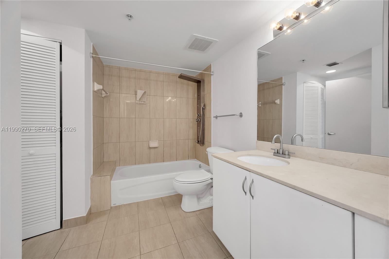 1750 N Bayshore Dr #2804 Miami, FL 33132