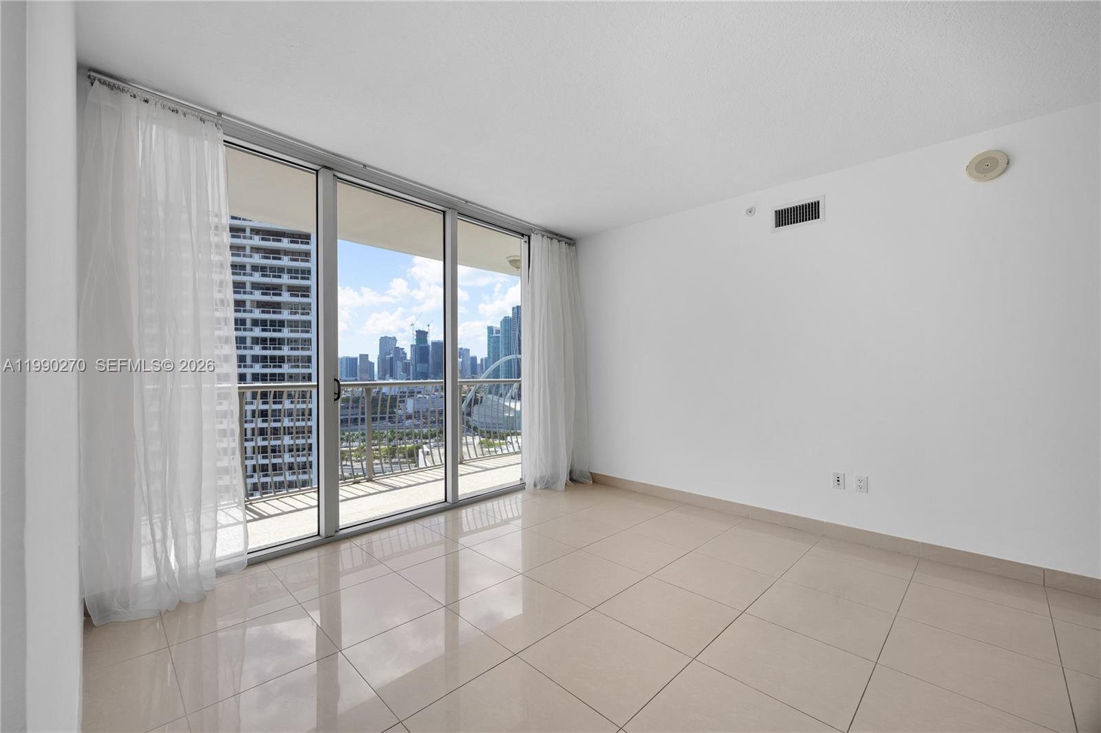 1750 N Bayshore Dr #2804 Miami, FL 33132