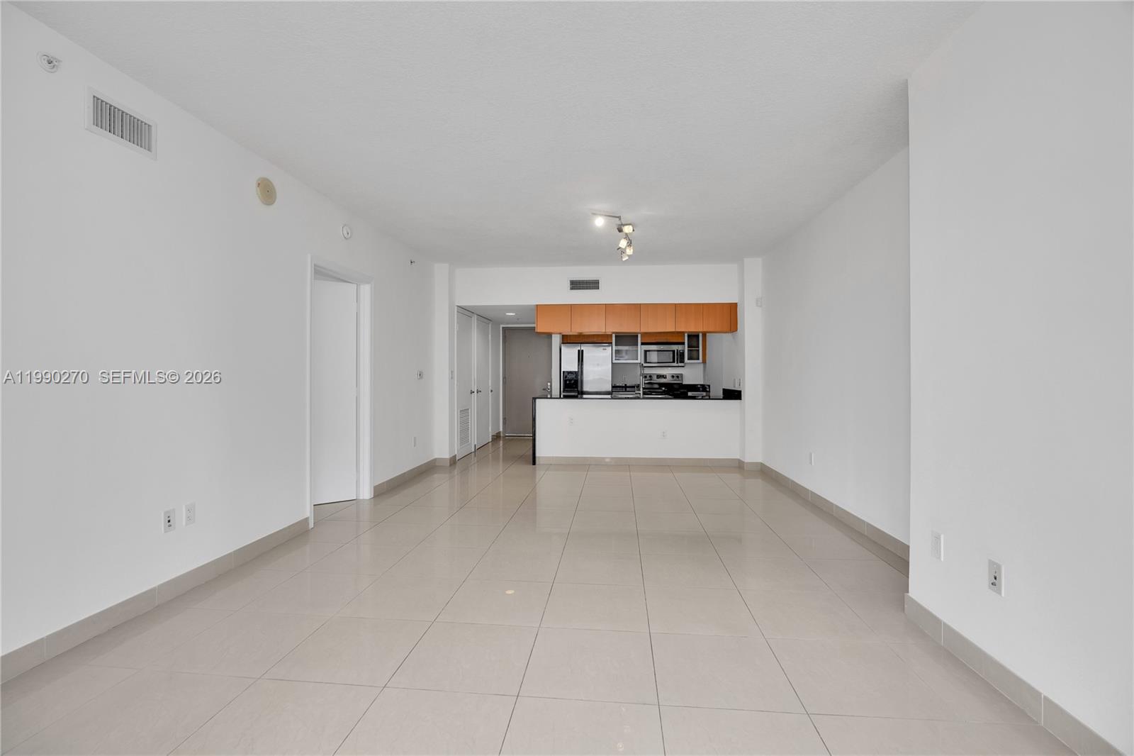 1750 N Bayshore Dr #2804 Miami, FL 33132